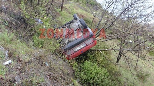 TÜRKALİ’DE TAKLA ATAN ARACI AĞAÇLAR KURTARDI (GÖRÜNTÜLÜ)