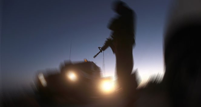 Teröristler Askere Ateş Açtı: 4 Yaralı