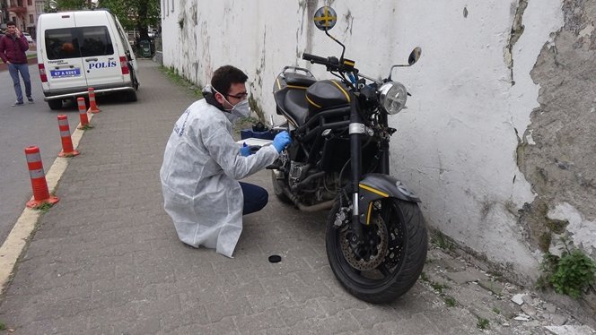 ÇALDIKLARI YARIŞ MOTORUNU ÇALIŞTIRAMAYINCA BIRAKIP KAÇTILAR