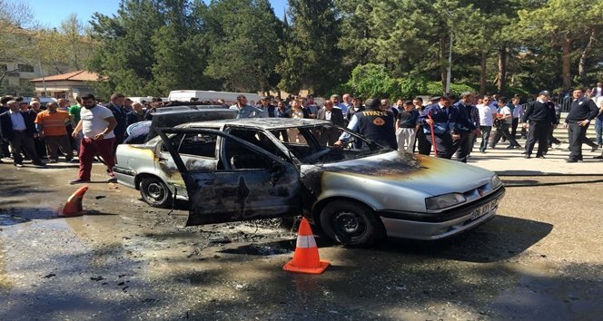 KASTAMONU'DA TÜPLÜ OTOMOB?L ALEV ALEV YANDI