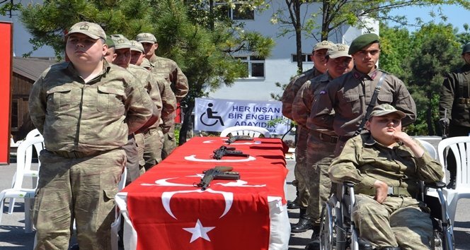 ENGELL?LER 1 GÜNLÜ?ÜNE ASKER OLDULAR TERH?S BELGES? VE KÜNYELER?N? ALAN ENGELL?LER?N ?ASKERL?K? SEV?NC?