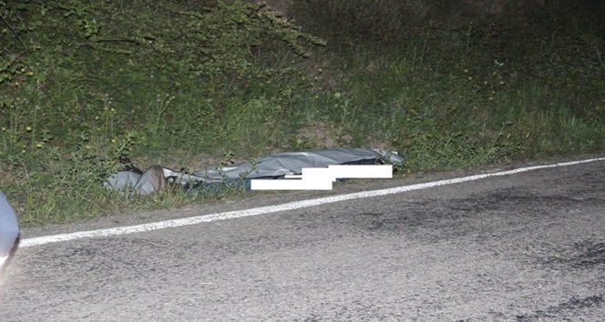 ERE?L??DE MOTOS?KLET KAZASI: 1 ÖLÜ KAZA YAPAN SÜRÜCÜ ARKADA?INI ÖLÜME TERK ED?P KAÇTI