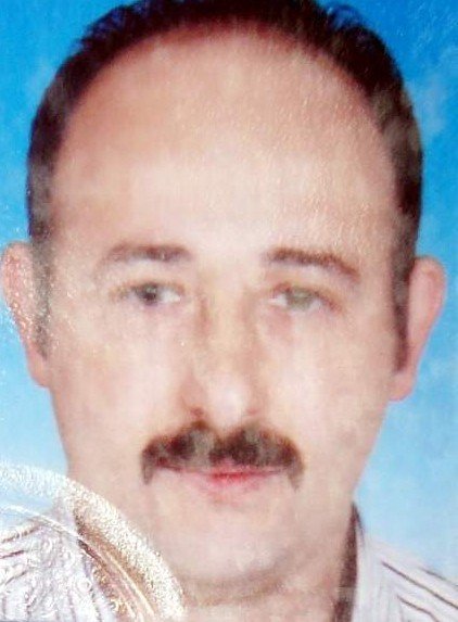 GÖÇÜK ALTINDA KALAN MADENC?N?N BURUK SEV?NC? A?ABEY?N? 4 YIL ÖNCE ZONGULDAK?TAK? GÖÇÜKTE, 301 MESLEKTA?INI SOMA'DAK? MADEN FAC?ASINDA KAYBEDEN FAT?H SEZER, KEND?S? DE GEÇT???M?Z PER?EMBE GÜNÜ MEYDANA GELEN GÖÇÜKTE KALINCA, R?SKL? AMEL?YATLA HAYATA TUTUNDU ATATÜRK DEVLET HASTANES? DOKTORLARI TARAFINDAN YAPILAN AMEL?YAT BA?ARIYLA SONUÇLANDI FELÇ KALMA R?SK? BULUNAN MADEN ??Ç?S?, BOYUN KIRI?I NEDEN?YLE GEÇ?RD??? 7 SAAT SÜREN AMEL?YATIN ARDINDAN SA?LI?INA KAVU?TU