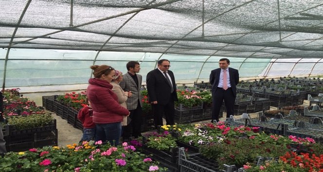 ÇAYCUMA KAYMAKAMI SERKAN KEÇELİ ÇEŞİTLİ TARIMSAL İŞLETMELERİ ZİYARET ETTİ