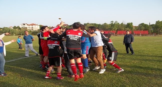 SALTUKOVASPOR-U19 FUTBOL TAKIMINA ?AMP?YONLUK KUPASI VER?LD?