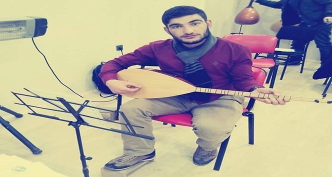DEN?ZDE CAN PAZARI: 2 ÖLÜ ÜN?VERS?TE Ö?RENC?LER?N?N P?KN?K KEYF? FAC?A ?LE SONA ERD? ARKADA?LARINI BO?ULDU?UNU GÖREN ÜN?VERS?TE Ö?RENC?LER? GÖZYA?LARINA BO?ULDU BO?ULAN Ö?RENC?Y? KURTARMAK ?STEYEN N?KAH MEMURU HAYATINI KAYBETT?