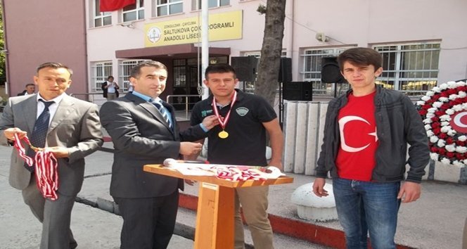 Saltukova’da 19 Mayıs Coşkusu