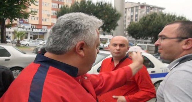 2 B?N TL CEZA KES?LD?, GAZETEC?LERE SALDIRDI