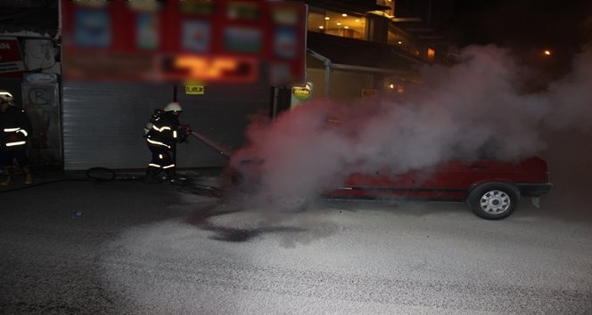 SEY?R HAL?NDEK? OTOMOB?L ALEV ALEV YANDI