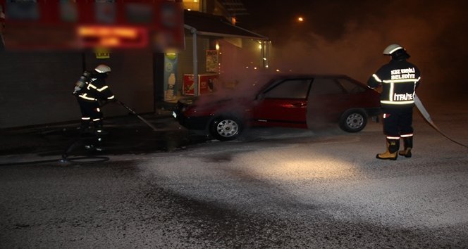 SEY?R HAL?NDEK? OTOMOB?L ALEV ALEV YANDI