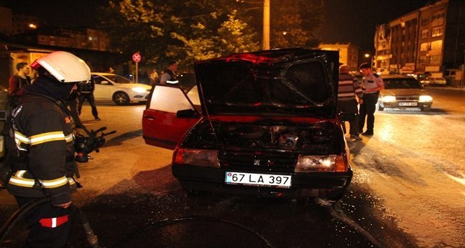 SEY?R HAL?NDEK? OTOMOB?L ALEV ALEV YANDI