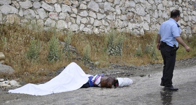 Acımasız koca eski eşini kaçarken vurdu!