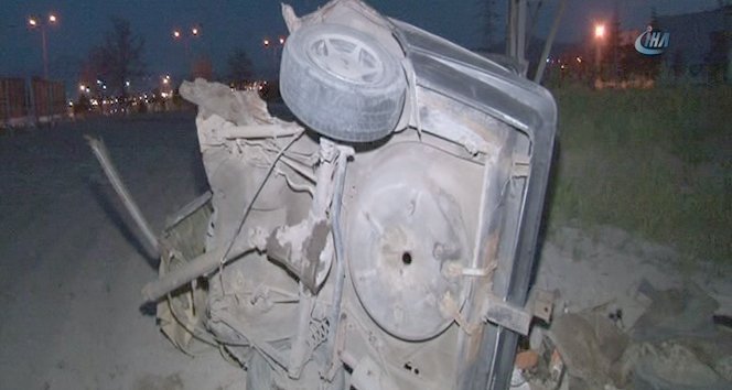 İkiye Bölünen Otomobilden Sağ Çıktılar