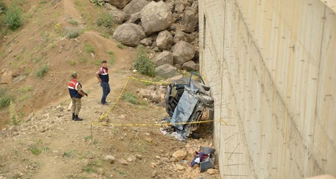 İkiz bebekleri bu kaza ayırdı: 2 ölü