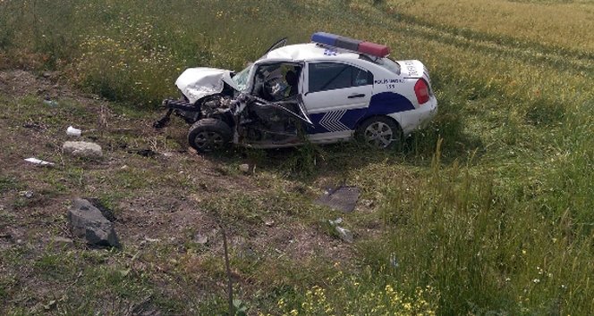 Trafik kazası geçiren bir polis şehit oldu
