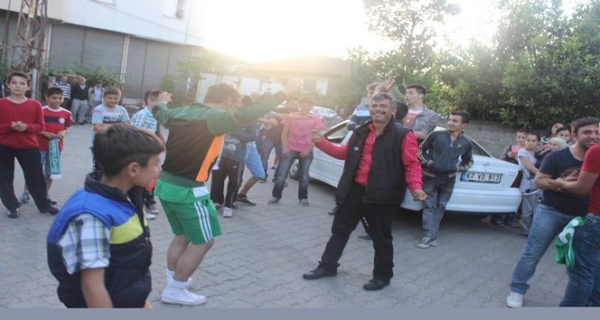 11296370_10153388145739165_1101600264_o