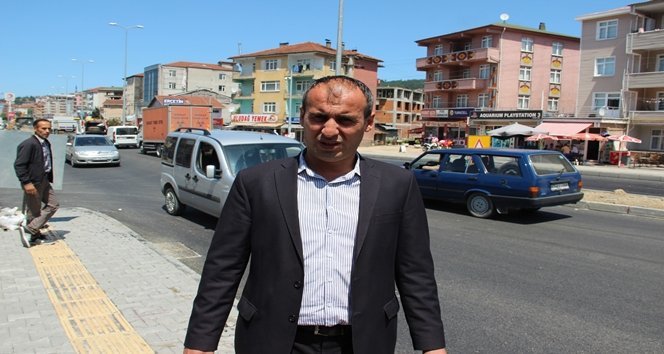 YOLUN KAR?ISINA GEÇMEYE ÇALI?AN YAYAYA OTOMOB?L ÇARPTI