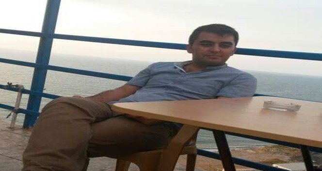 GENÇ POL?S EV?NDE ÖLÜ BULUNDU