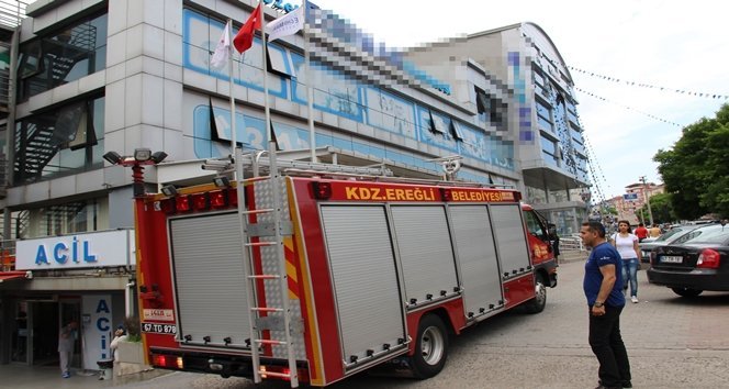 İntihr etmek isteyen genç hastanenin çatısına çıktı