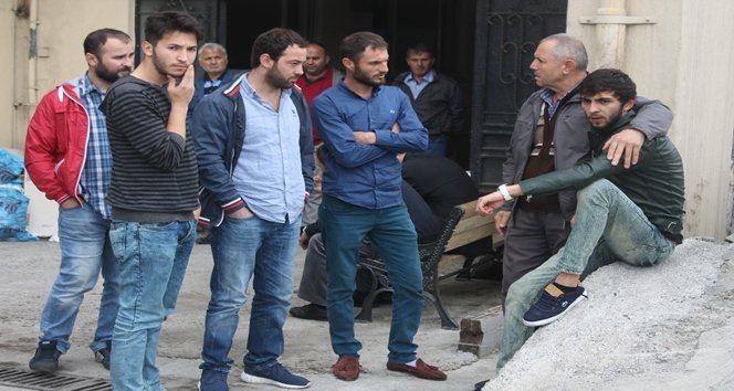 ÇALIŞMA ODASINDA UYUYAKALAN ÖĞRETMEN YANGINDA HAYATINI KAYBETTİ OKULUNDA AÇILACAK SERGİYE HAZIRLANIYORDU