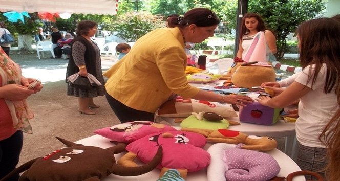 SALTUKOVA (ÇPL) L?SES? Ö?RENC?LER?NDEN YIL SONU SERG?S?