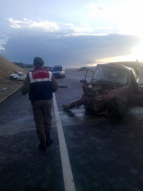 KASTAMONU?DA ?K? AYRI KAZADA 3 K??? ÖLDÜ, 5 K??? YARALANDI