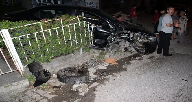 POL?STEN KAÇAN ALKOLLÜ SÜRÜCÜ 4 OTOMOB?L? B?ÇT?