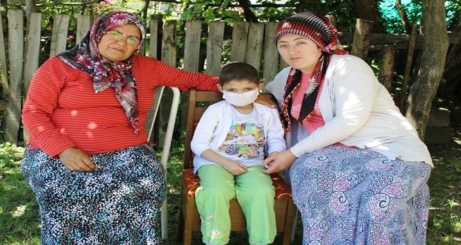 WİLMS TÜMÖRÜ HASTASI KÜÇÜK CEREN YARDIM BEKLİYOR