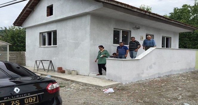 SALTUKOVA'DA BULUNAN KÖY KONA?ININ RESTORASYONUNA BA?LANDI
