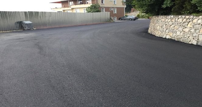 KOZLU BELED?YES? ASFALT ÇALI?MALARI DEVAM ED?YOR KOZLU BELED?YE BA?KANI ERTAN ?AH?N: ?10 B?N TON ASFALT DÖKMEY? HEDEFL?YORUZ?