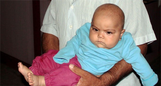 7 aylık bebeği sokağa bırakıp kaçtılar