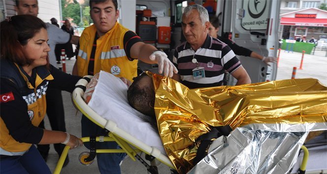 Eşinden boşanmak istemedi kendini yaktı