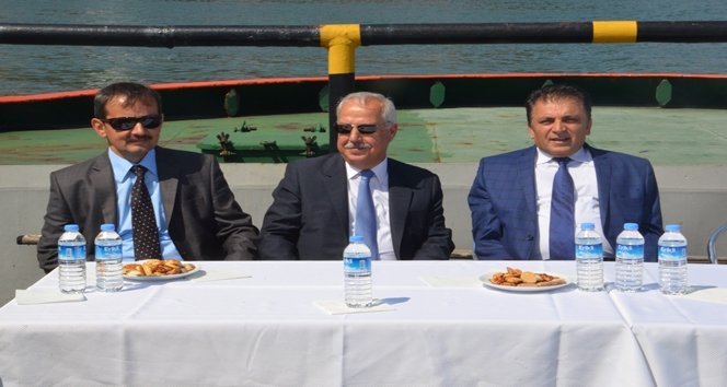 1 TEMMUZ DEN?ZC?L?K VE KABOTAJ BAYRAMI KUTLANDI