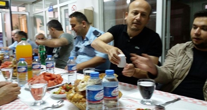 GÜLÜÇ BELED?YE BA?KANI DEM?RTA? ?FTARINI KARAKOLDA AÇTI