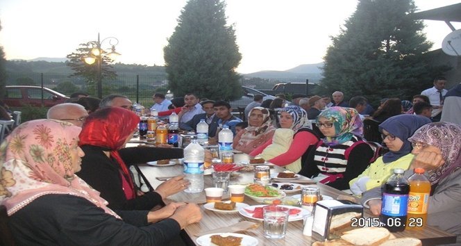 ÇAYCUMA'DA ?EH?T VE GAZ? A?LELER? ?FTAR YEME??NDE BULU?TU