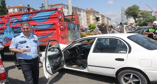 BARTIN?DA Z?NC?RLEME TRAF?K KAZASI: 4 YARALI