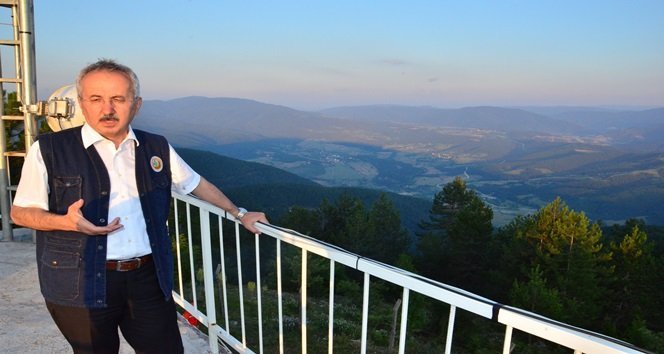 ORMAN BÖLGE MÜDÜRÜ AHMET SIRRI BEŞEL, FAALİYETLER HAKKINDA BİLGİ VERDİ. (ONUR ALTINDAĞ - SERTAÇ ÖZDEMİR/ZONGULDAK-İHA)