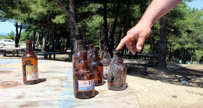 PİKNİK ALANI ADETA ÇÖPLÜĞE DÖNDÜ (A. CÜNEYD HAMZAÇEBİ/ZONGULDAK-İHA)