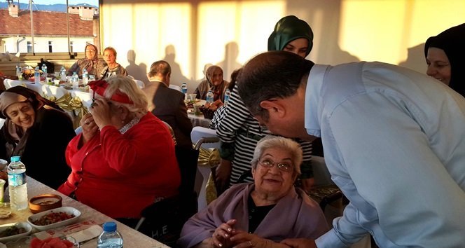 ZONGULDAK VALİSİ ALİ KABAN HUZUREVİ'NDE DÜZENLENEN İFTARA KATILDI. (UFUK DURAK/ZONGULDAK-İHA)
