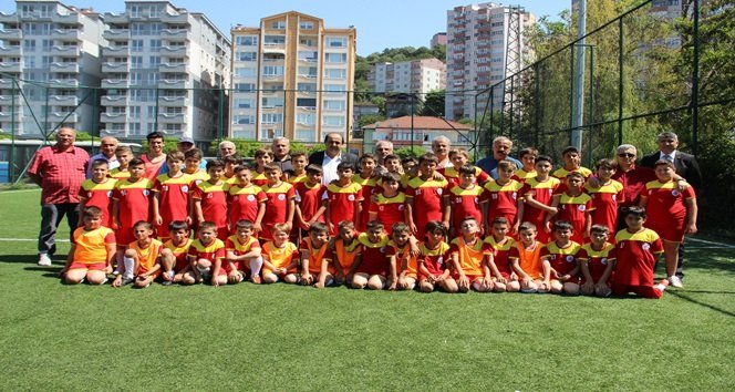 Gülüç Belediyespor Yaz Futbol Okuluna Açtı
