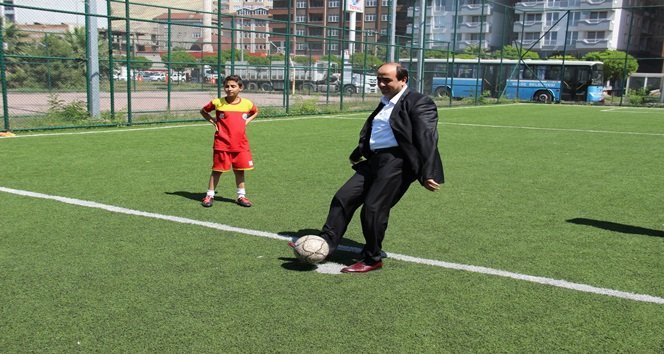 GÜLÜÇ BELEDİYE SPOR YAZ FUTBOL OKULUNU AÇTI