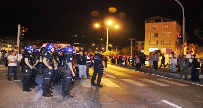 POLİS GENİŞ GÜVENLİK ÖNLEMİ ALDI (REFİK FİDAN - SERTAÇ ÖZDEMİR/ZONGULDAK-İHA)