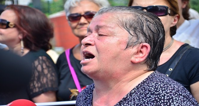 68 YAŞINDAKİ SÜHEYLA HOYRADI, GÖZYAŞLARI İÇİNDE TERMİK SANTRAL İSTEMEDİKLERİNİ İFADE ETTİ. (MURAT KÜÇÜK - UFUK DURAK/ZONGULDAK-İHA)