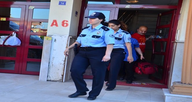 DİYARBAKIR'DA UĞRADIKLARI HAİN SALDIRIDA ŞEHİT OLAN POLİS MEMURU TANSU AYDIN'IN, BİR SÜRE DİYARBAKIR’A TORUN GÖRMEYE GELMEK İSTEYEN AİLESİNE “BURALAR SIKINTILI GELMEYİN” DEDİĞİ ÖNE SÜRÜLDÜ. (MURAT KÜÇÜK - ONUR ALTINDAĞ/ZONGULDAK-İHA)