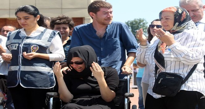 ŞEHİT YAKINLARI SİNİR KRİZİ GEÇİRDİ. (EMRAH YILDIZ - MURAT KÜÇÜK/ZONGULDAK-İHA)