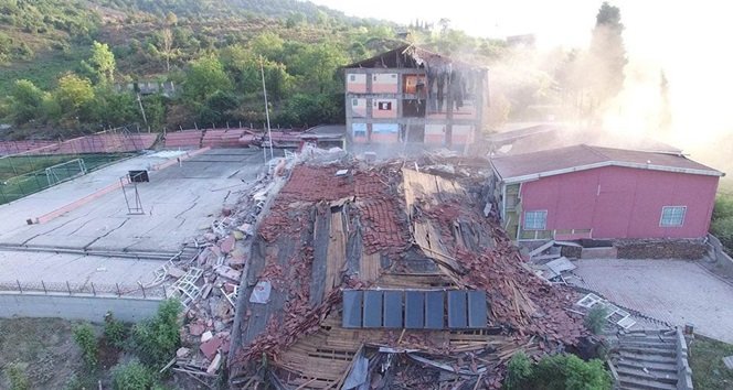 Heyelan Dehşeti Havadan Görüntülendi