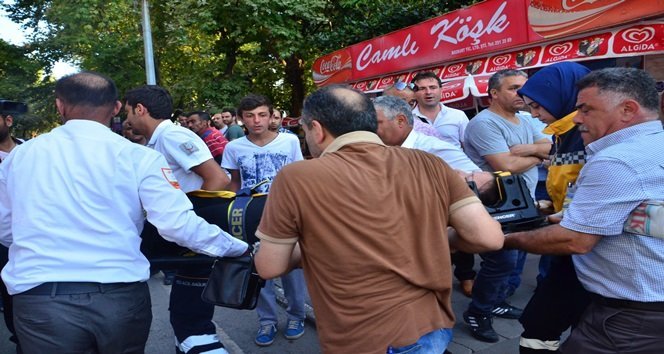 ZONGULDAK’TA MOTOSİKLETİN ÇARPTIĞI KADIN YARALANDI. (MURAT KÜÇÜK - ONUR ALTINDAĞ/ZONGULDAK-İHA)