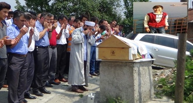 13 YAŞINDAKİ ORUÇ PATPAT KAZASINDA HAYATINI KAYBETTİ