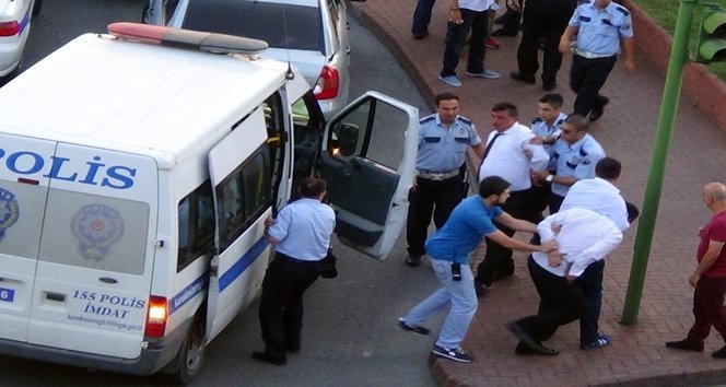 ŞEHİR MERKEZİNDE SİLAHLA ATEŞ AÇAN MAGANDALAR YAKALANDI