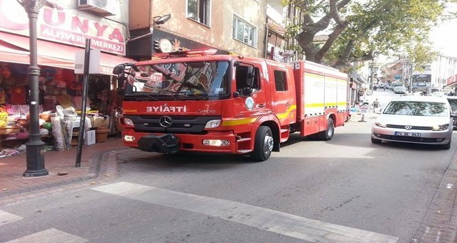 FIRINDA ÇIKAN YANGIN PANİĞE NEDEN OLDU